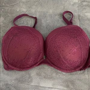 Victoria Secret Bombshell Burgundy push up Bra 36C